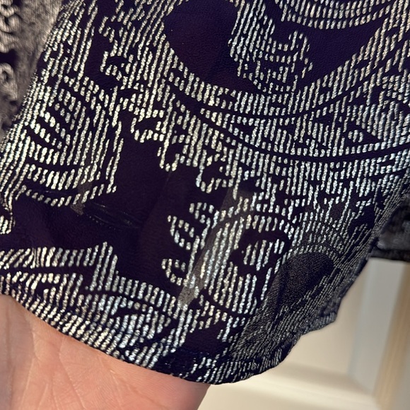 Michael Kors dark purple silver print v neck long statement sleeve dressy top 0X - Picture 8 of 10